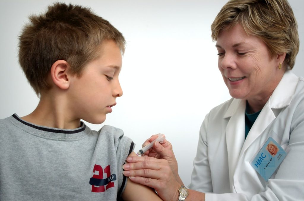 Hepatitis-Impfung bei einem Kind – Teil der Grundimmunisierung